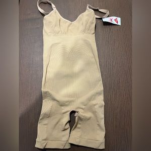 Shape-Wear Size- M/L